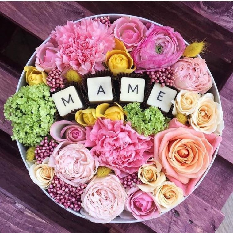 Букет с буквой м