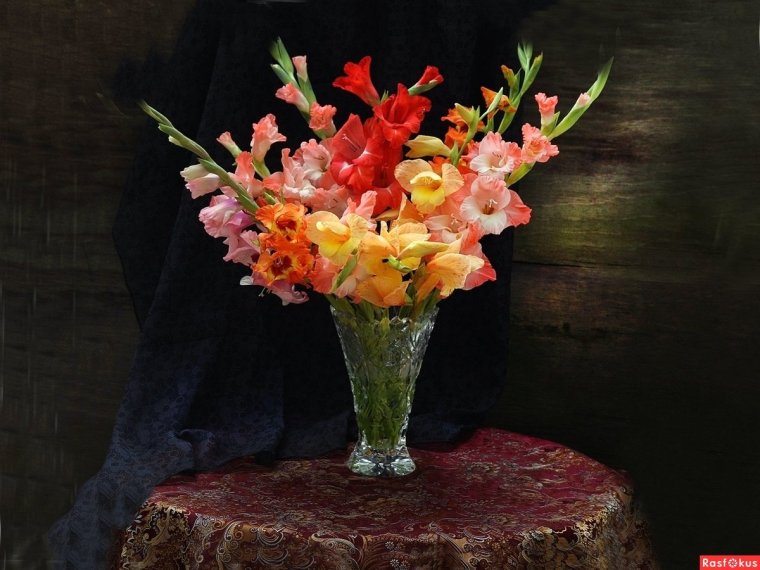 Букет "гладиолусы и зелень"