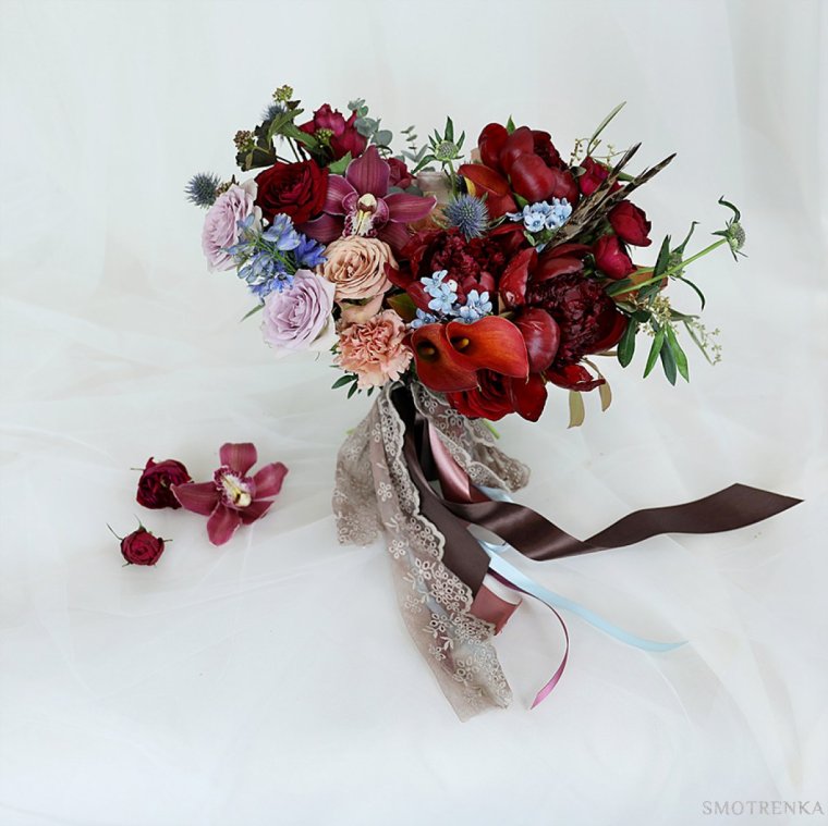 Lacy Bird свадебный букет