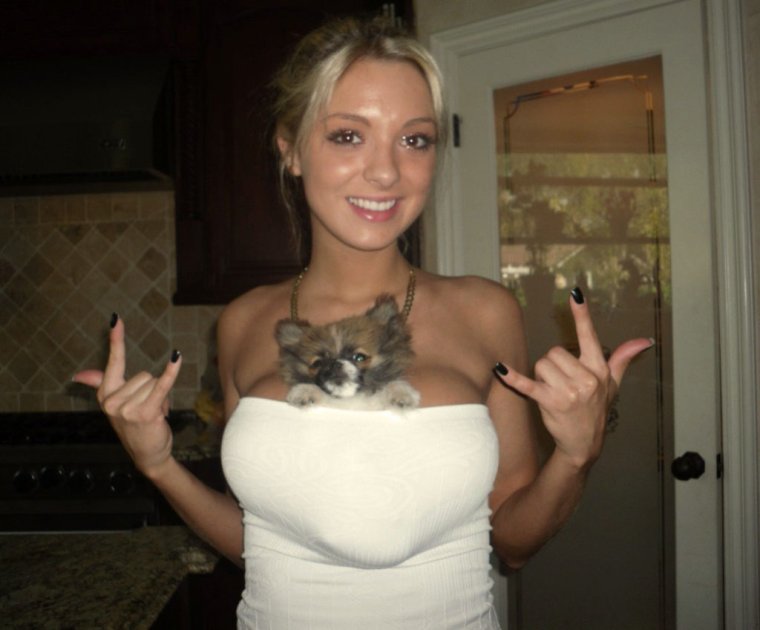 Многоженство женщины в парандже