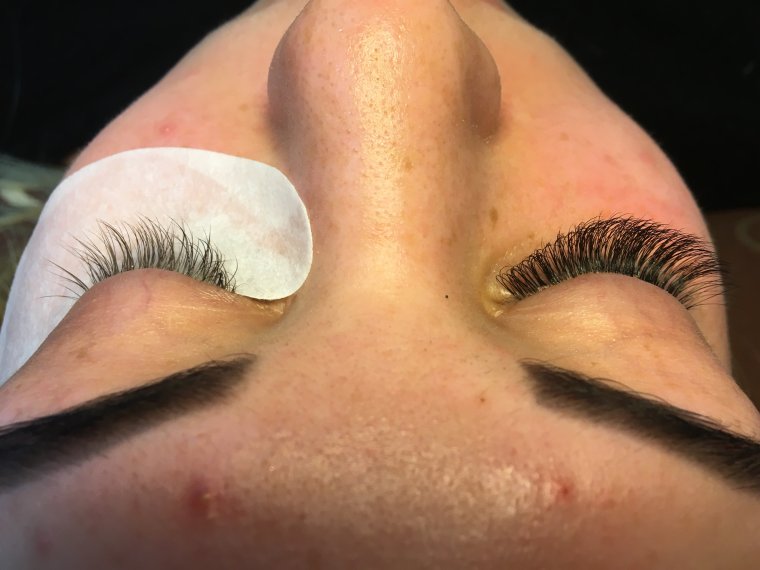 Нарощенные ресницы