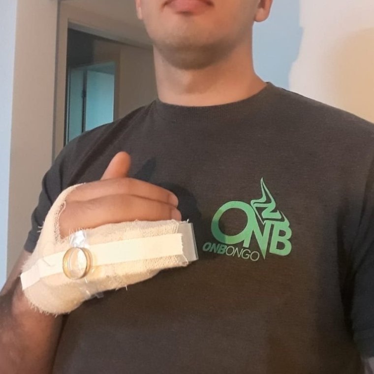 Необычные украшения на руки