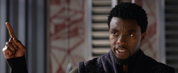 Белый фон с черной рамкой квадрат