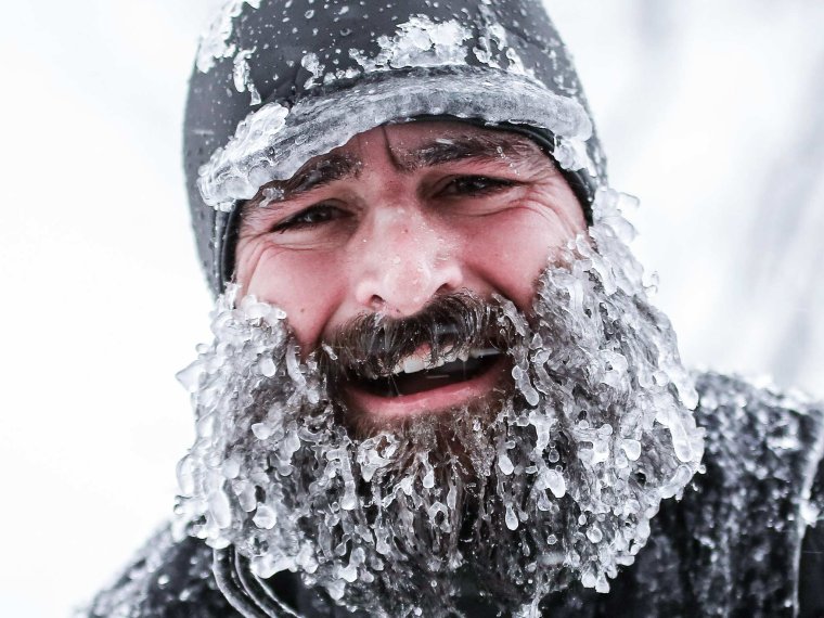 Человек в инее