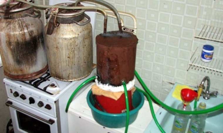 Самогонный аппарат Самогонщики