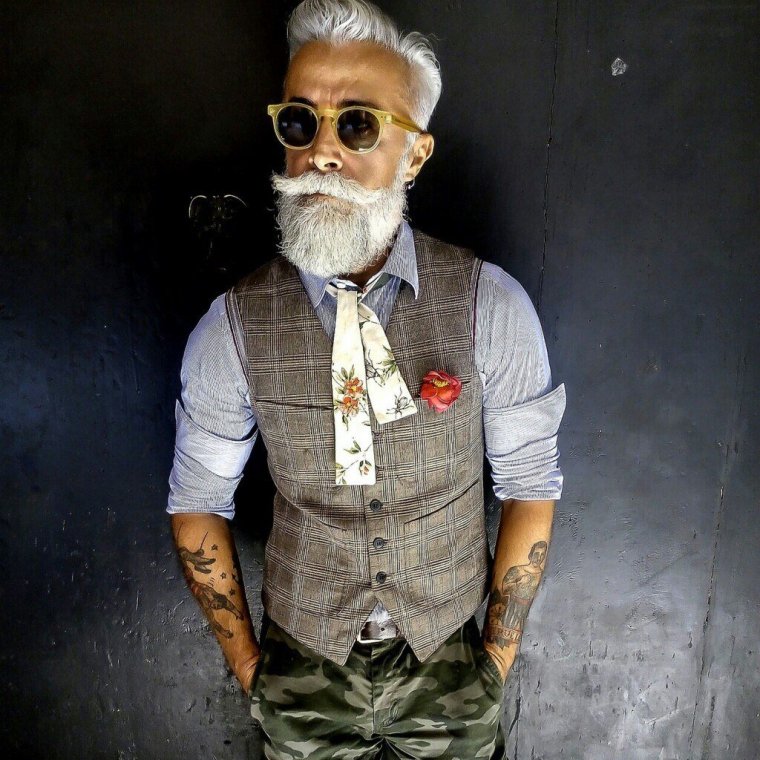 Крутой дедушка