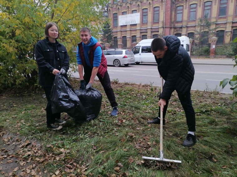 Субботник в школе