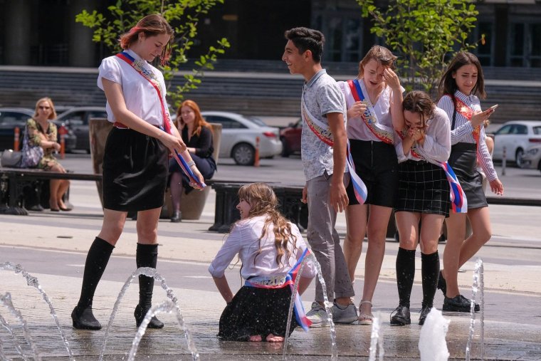 Пьяные школьники