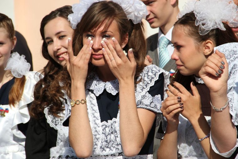 Прически на последний звонок