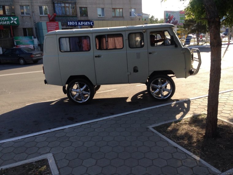 УАЗ Буханка заниженная