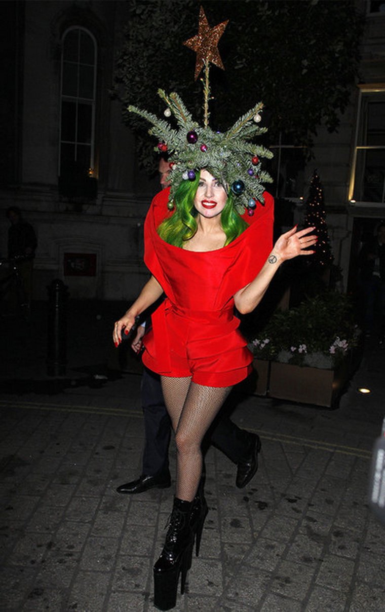 Леди Гага елка