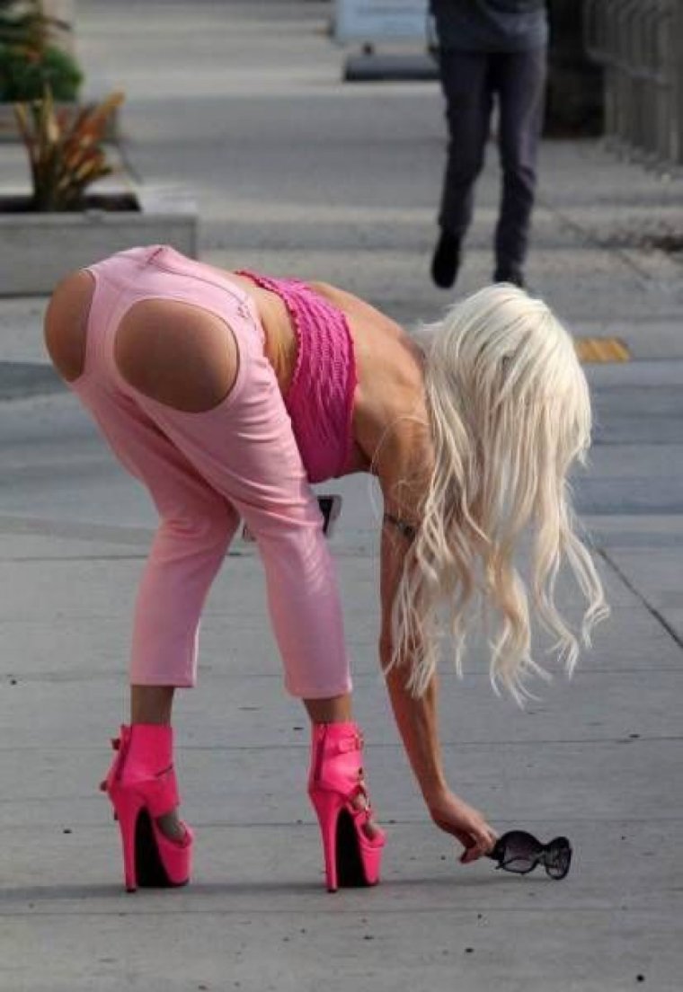 Приколы про девушек