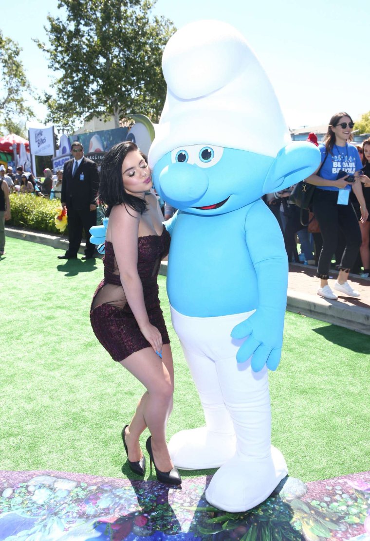 Ariel Winter Smurfs