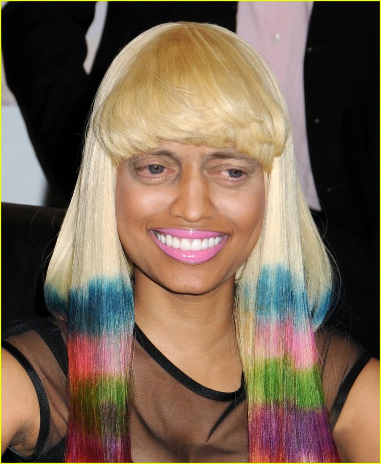 Ники Минаж цветные волосы