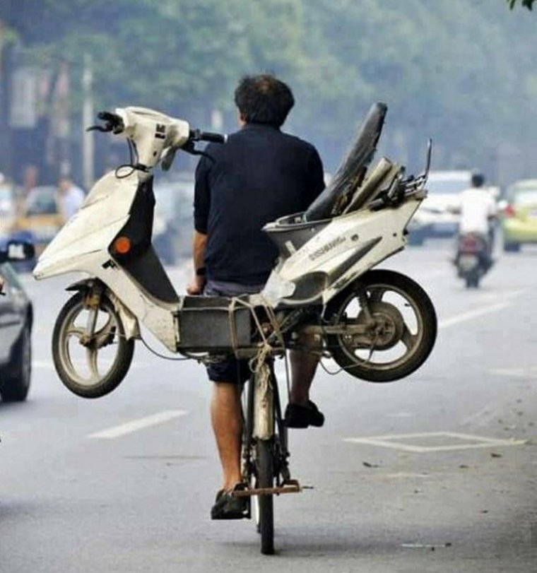 Нагруженный мотоцикл