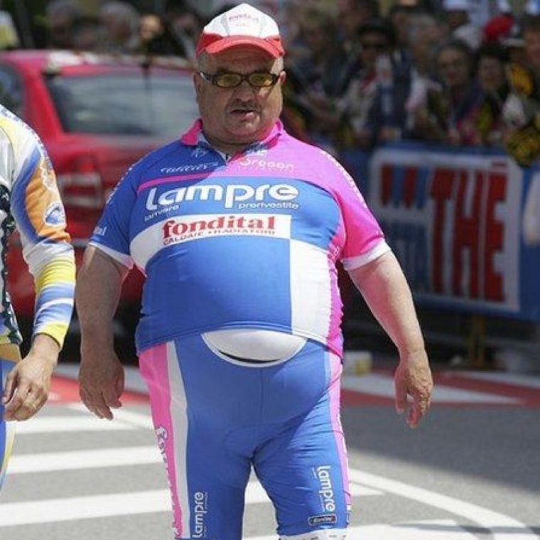 Смешные вязаные костюмы