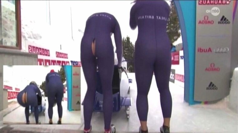 Брюс Уиллис в костюме кролика