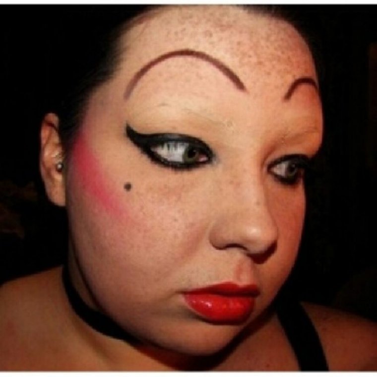 Джеймс Чарльз лёгкий макияж