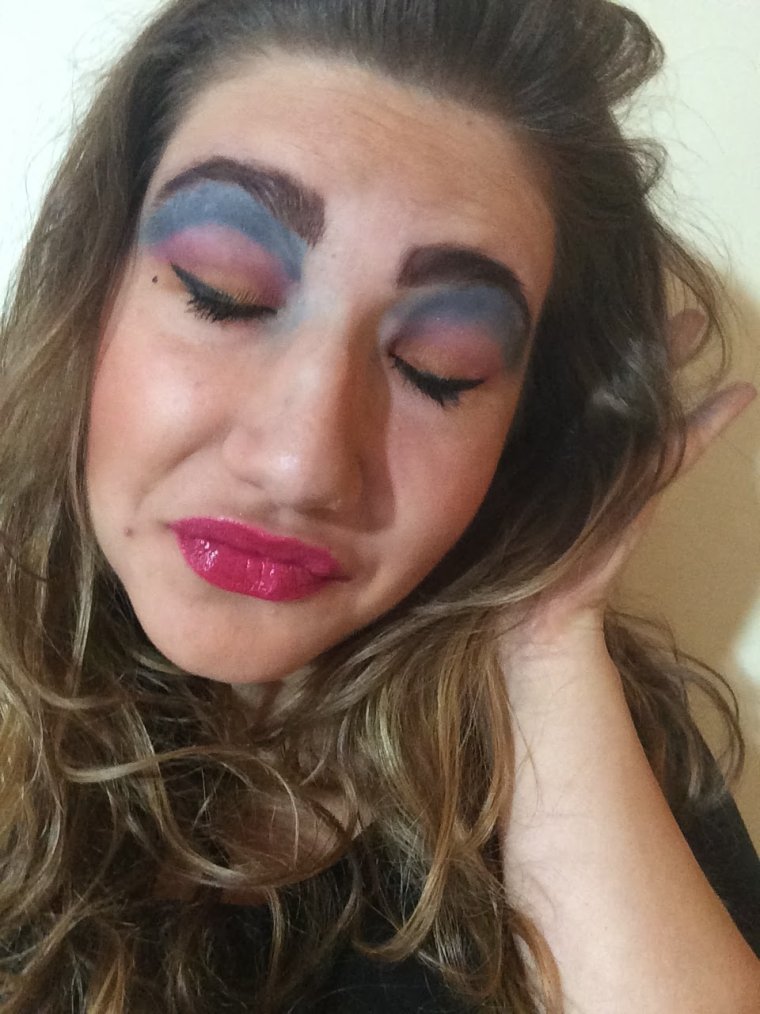 Ужасный макияж девушек