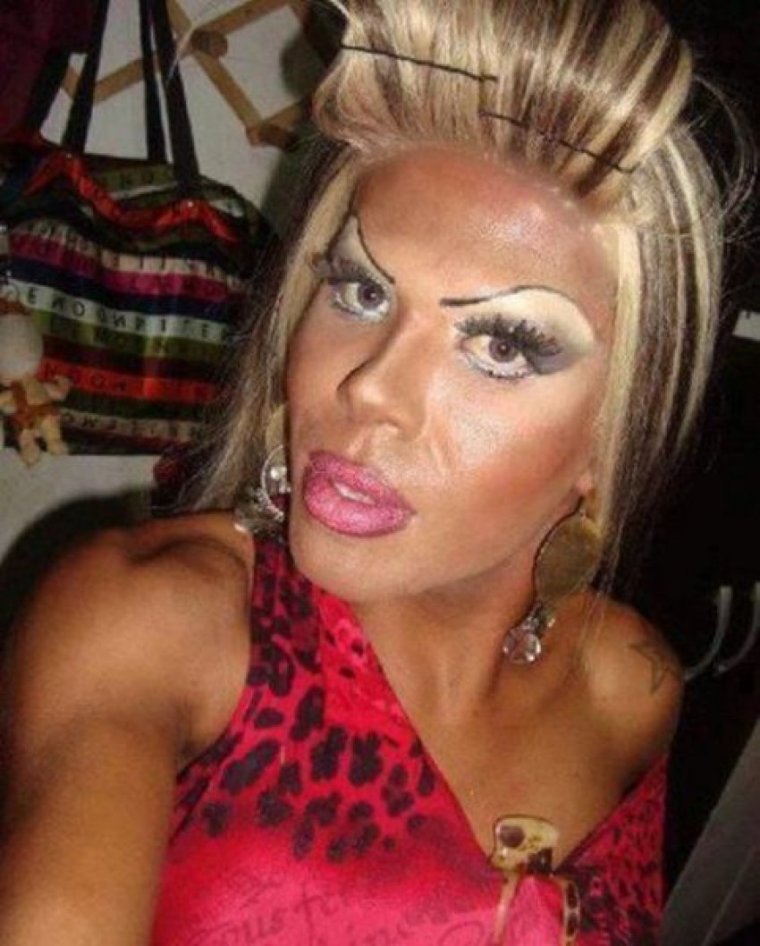 Тайра Бэнкс неудачный макияж