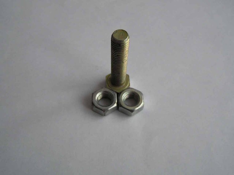 Большие болты