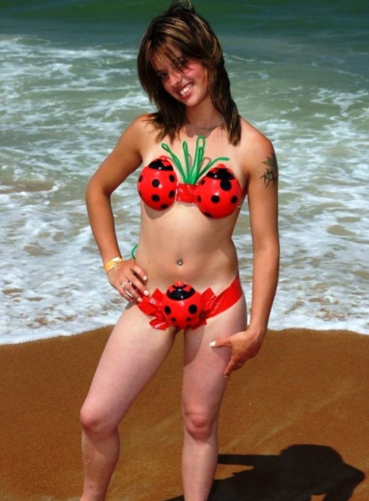 Забавный купальник