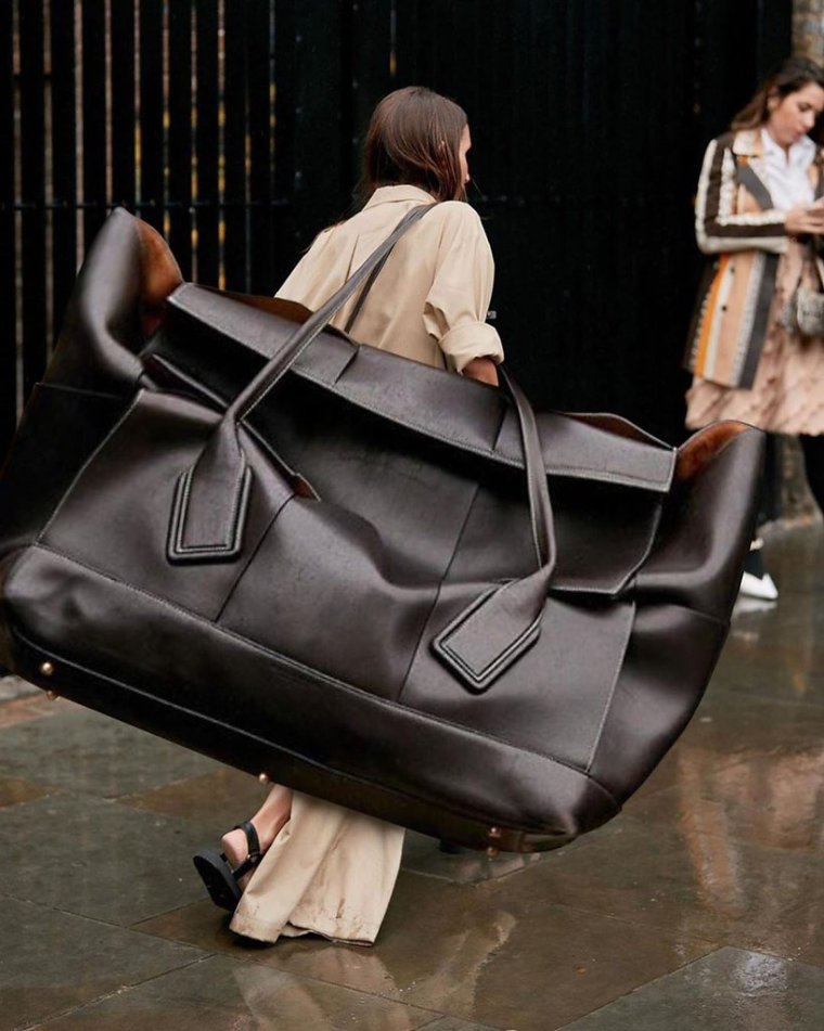 Огромная сумка