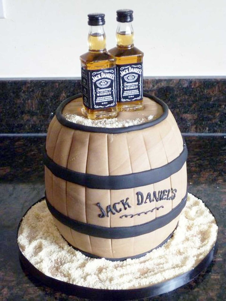 Оригинальные торты для мужчин