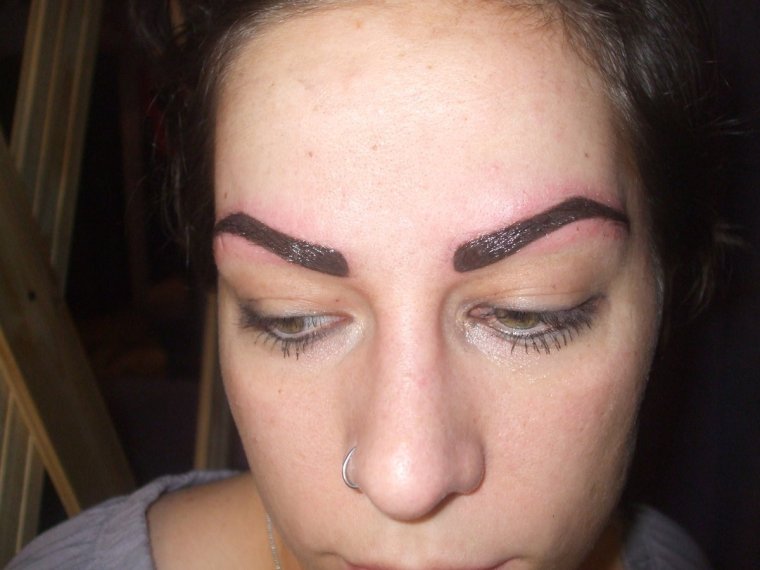 Неудачный татуажбровнй