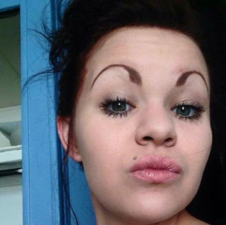 Некрасивые брови