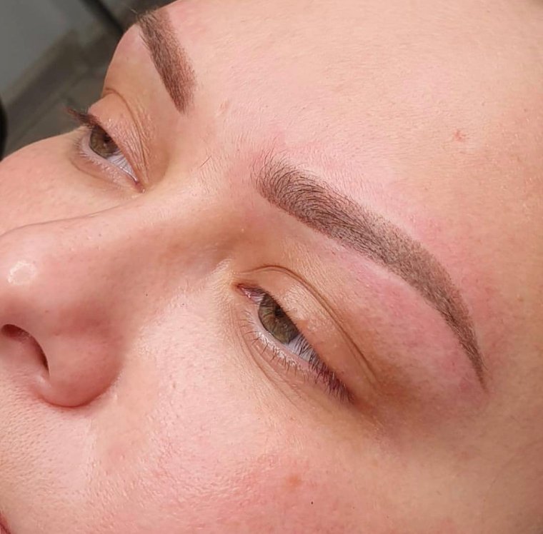 Старый татуаж бровей