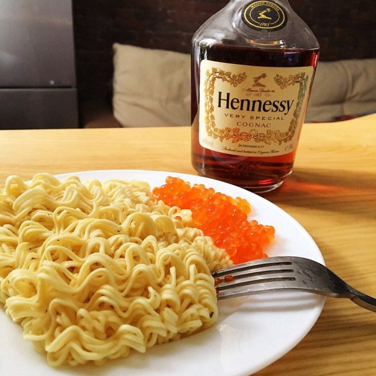 Доширак с икрой