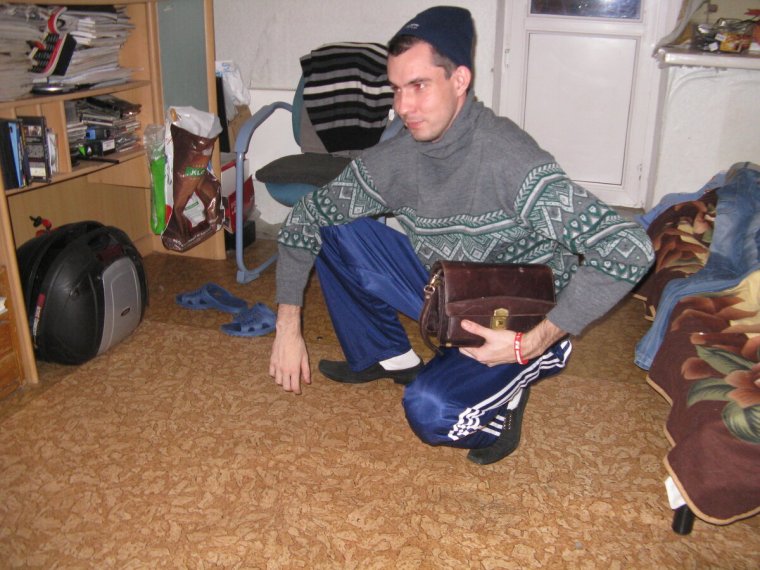 Мужик с барсеткой