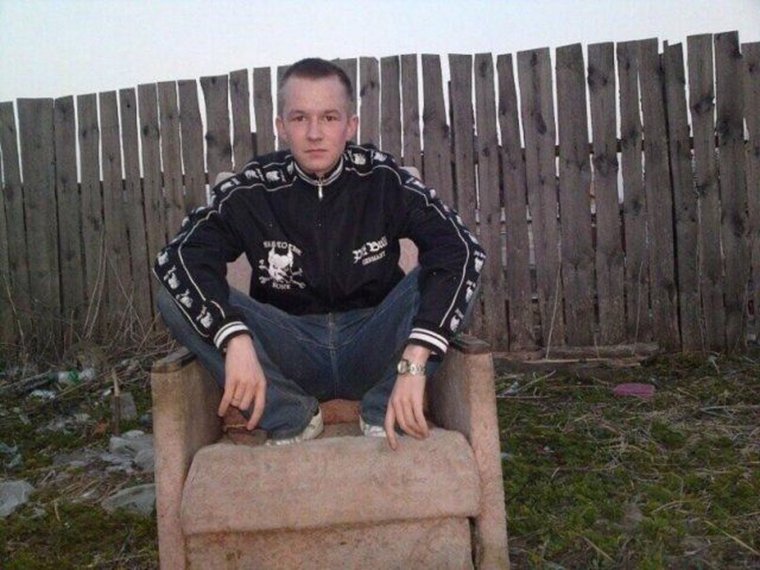 На кортах сидит