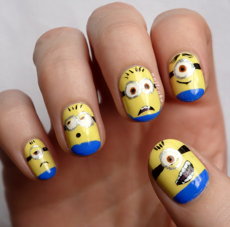 Миньоны на ногтях