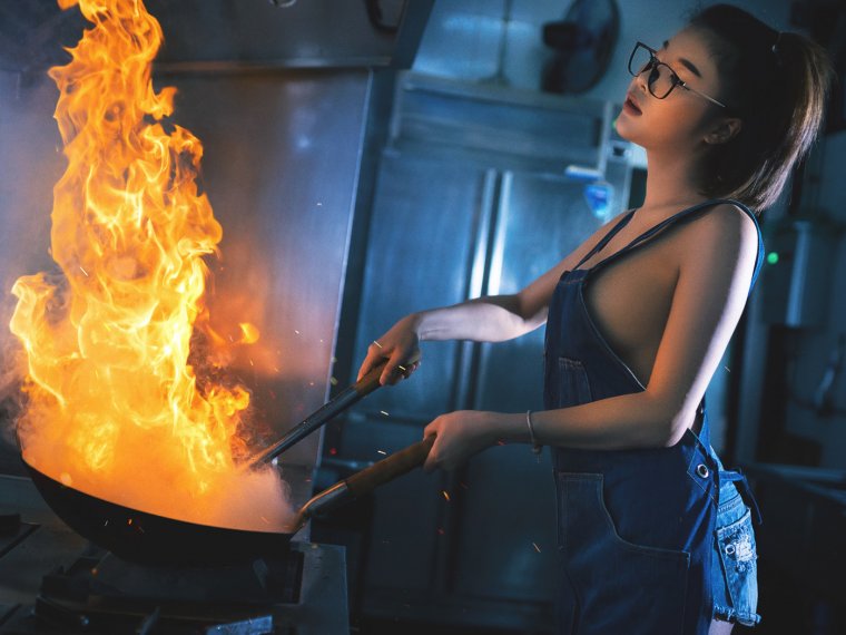 Машинист его помощник и Кочегар