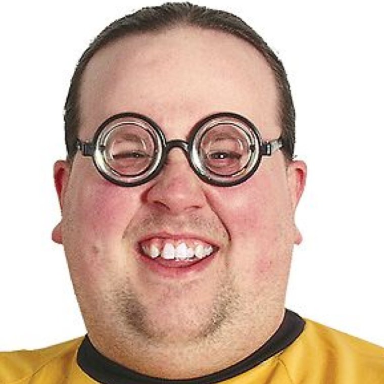 Толстый ботаник в очках