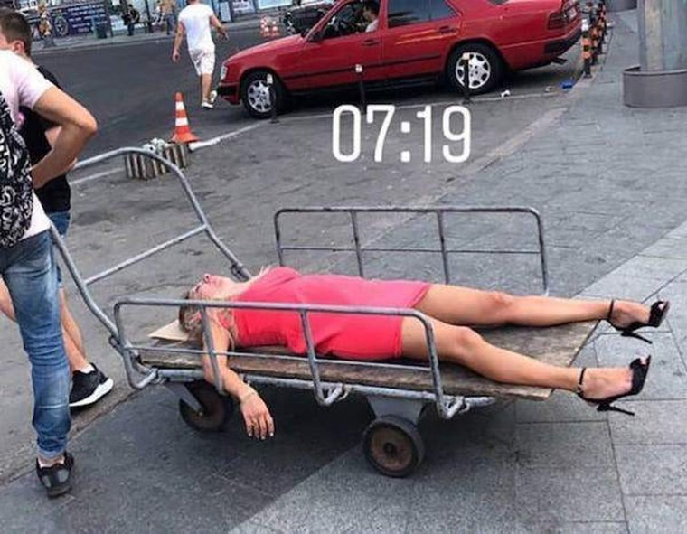 Тачка строительная из дерева