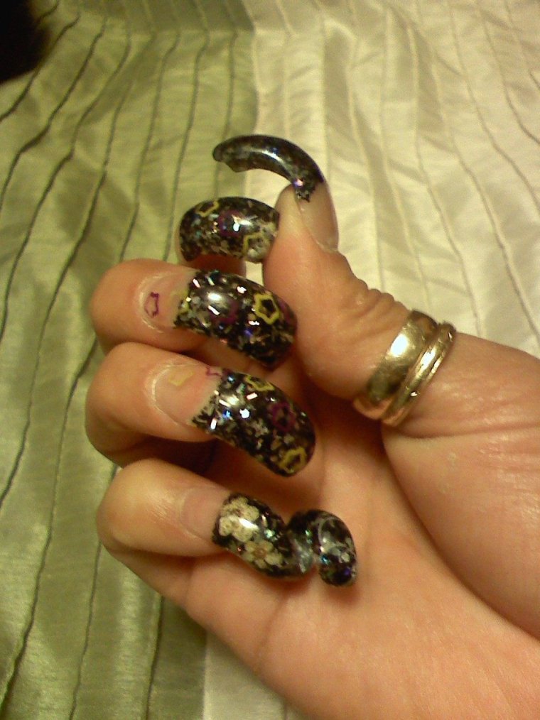 Плохой маникюр