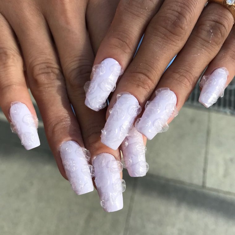 Неудачный маникюр