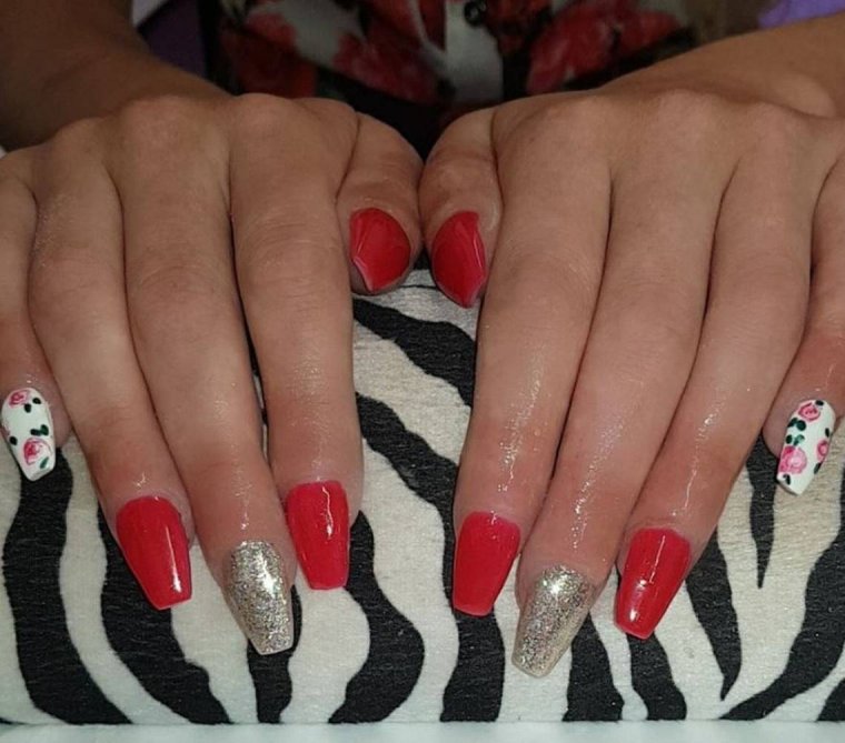 Неаккуратный маникюр