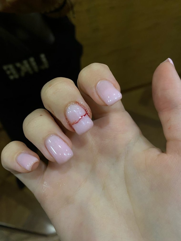 Страшный маникюр