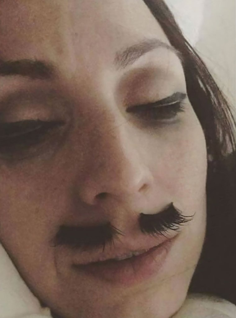 Реснички Мем