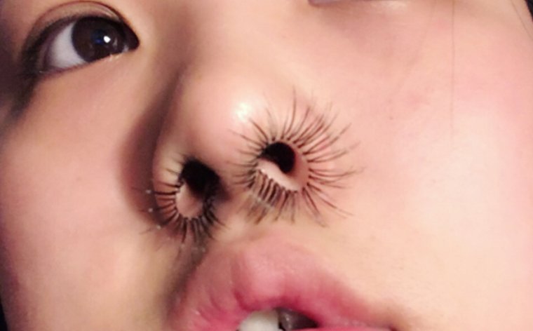 Накладные ресницы прикол