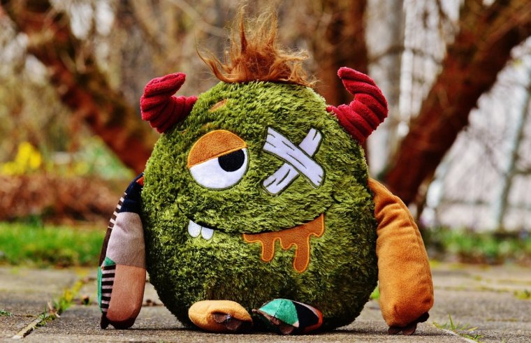 Три смешных человека