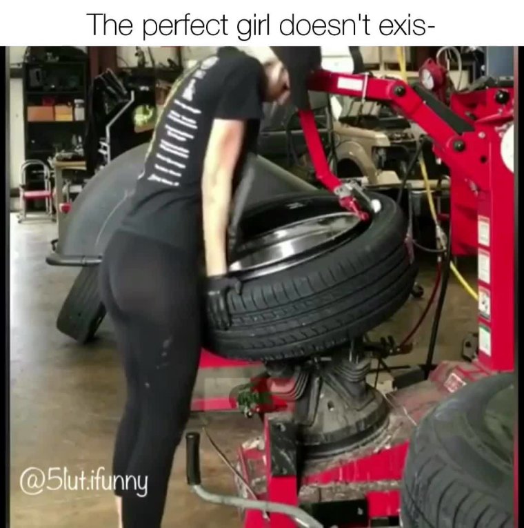 Шиномонтажница девушка