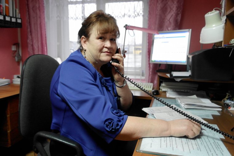 Женщина диспетчер