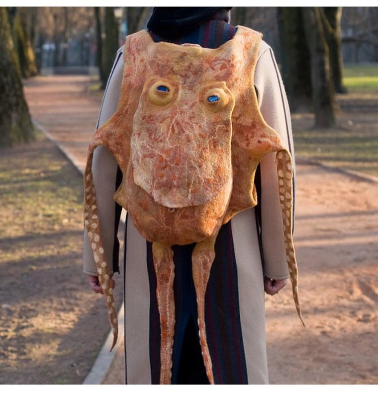 Гигантский рюкзак