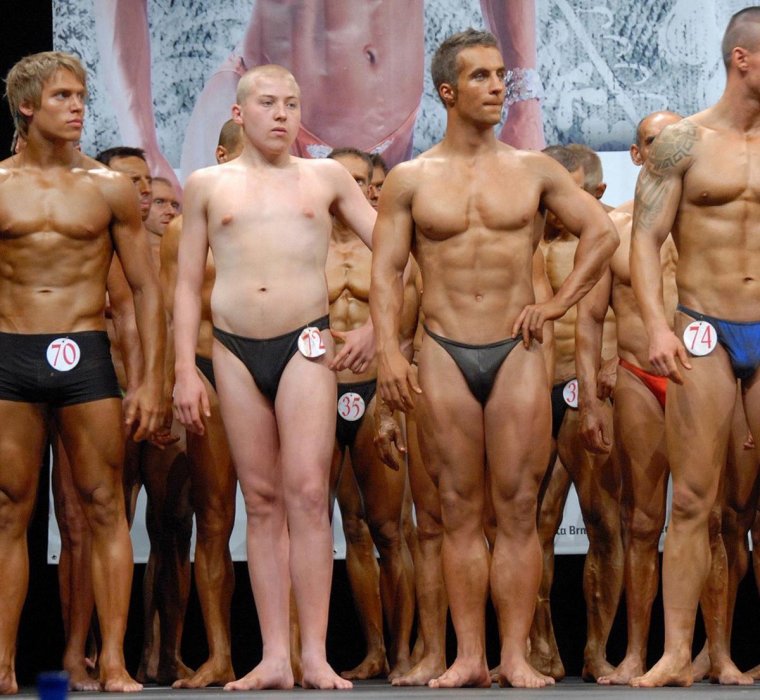 Сын Алсу Мем бодибилдинг