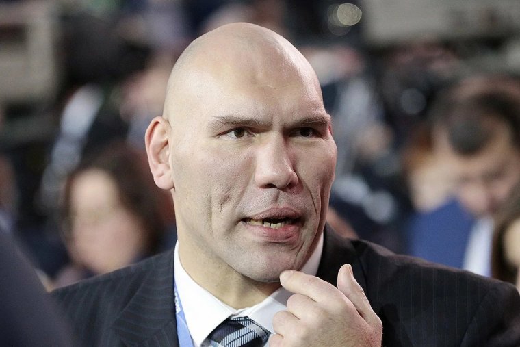 Николай Валуев боксер